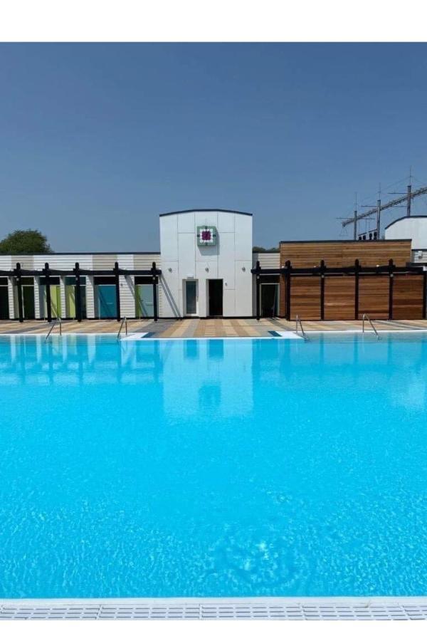 태터셜 Luxury Hot Tub Retreat 빌라 외부 사진