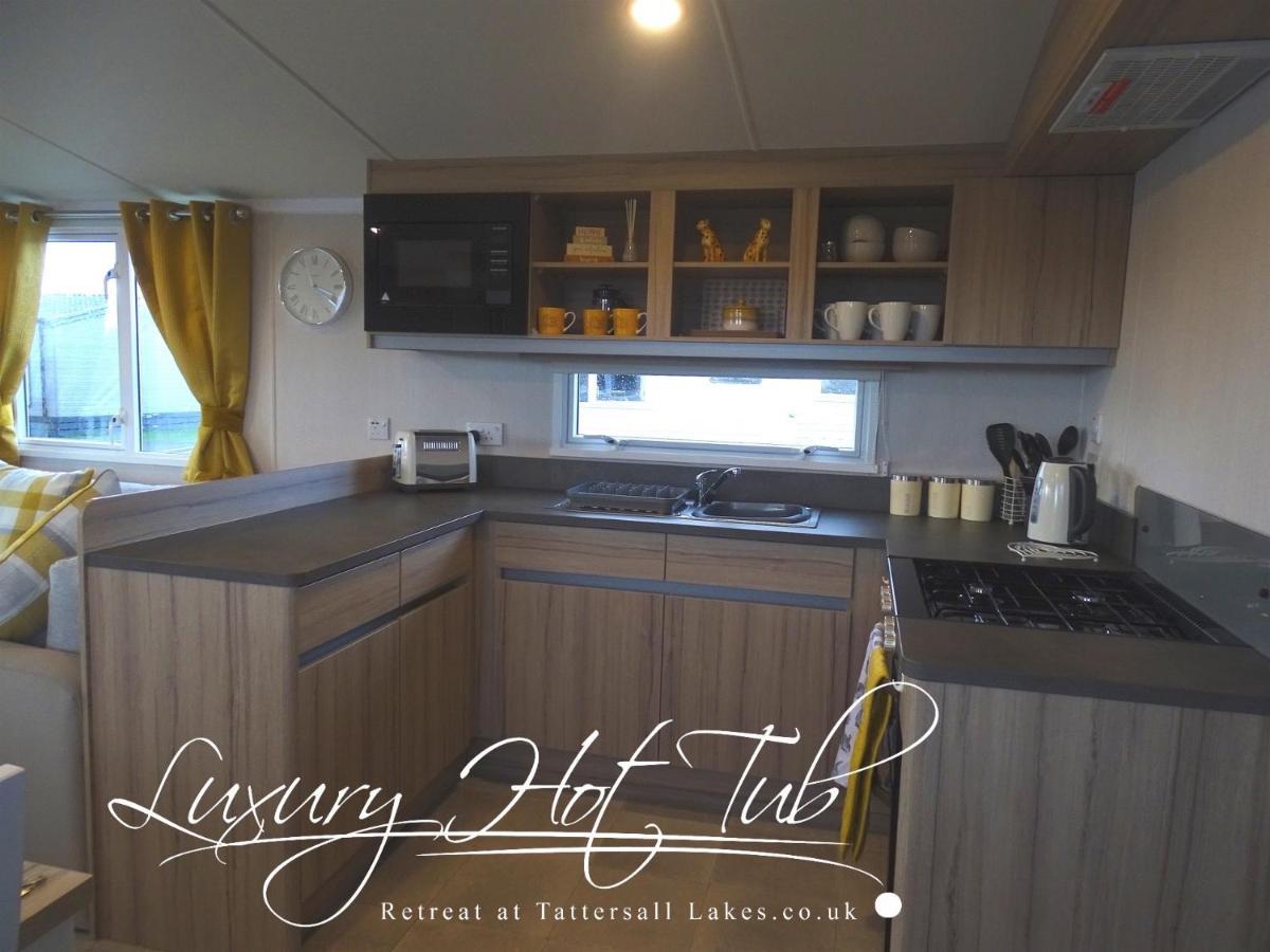 태터셜 Luxury Hot Tub Retreat 빌라 외부 사진